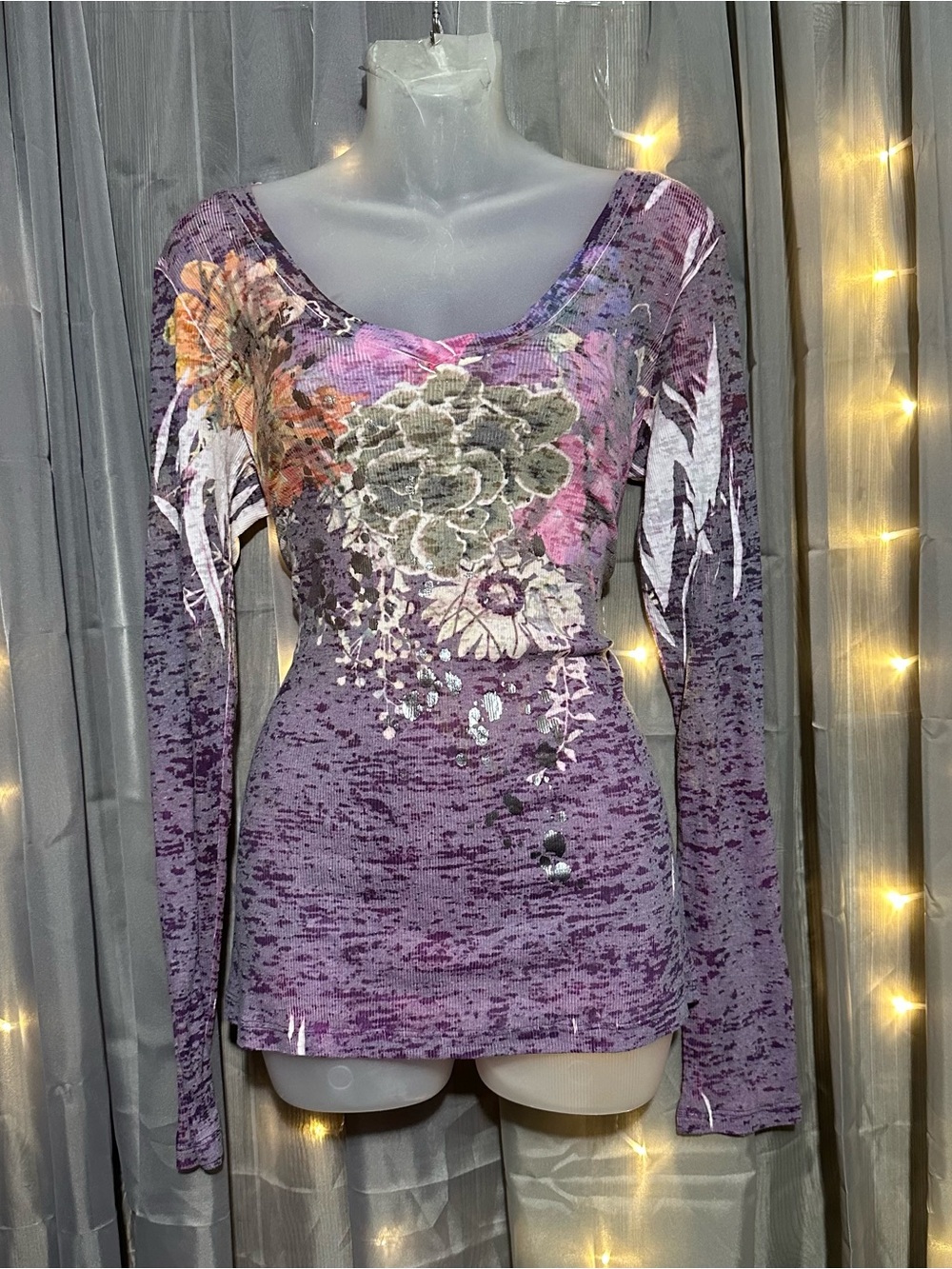 Maurice’s purple floral burnout long sleeve top Sz XL 2000s Y2K